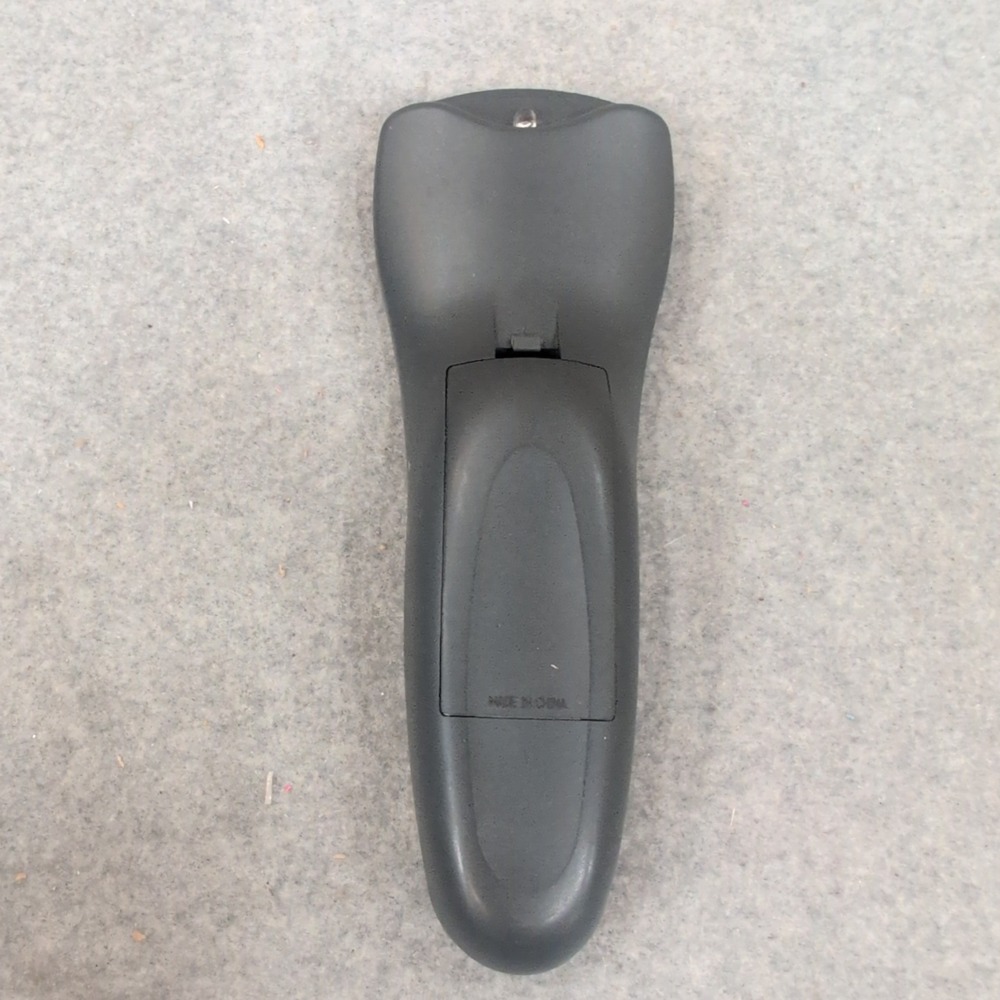 Magnavox R70543 Universal Remote Control 4-Device TV VCR CBL AUX Backlit Black - Picture 2 of 4